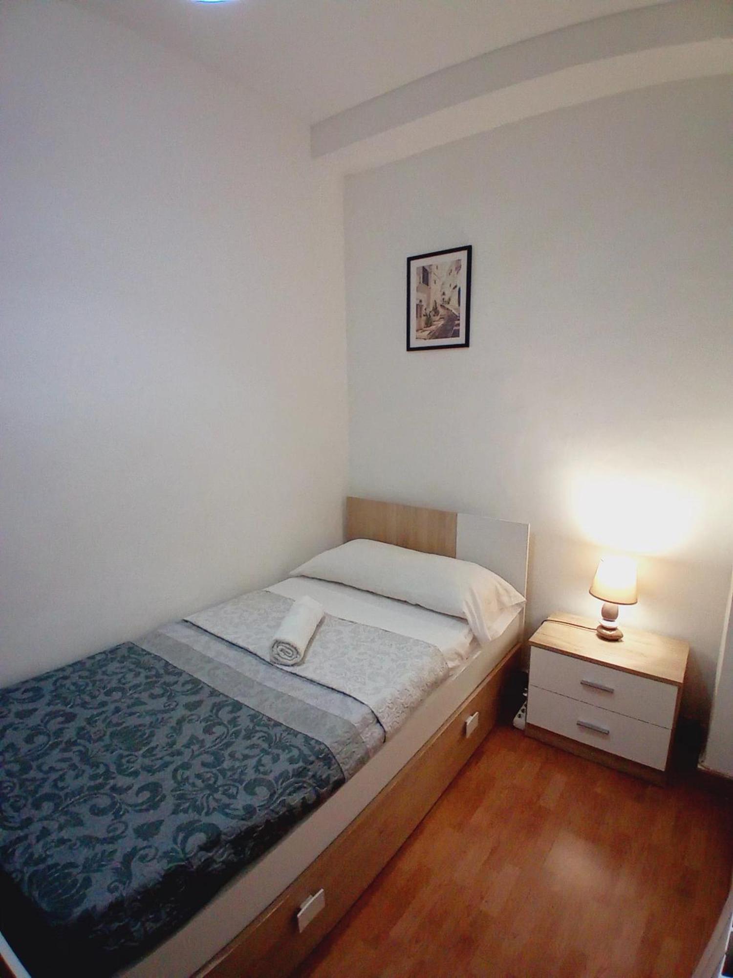 Amplio Apartamento Centro De Alicante Eksteriør bilde