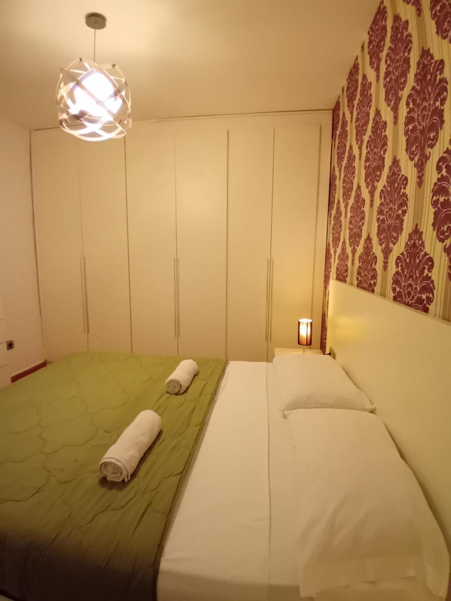 Amplio Apartamento Centro De Alicante Eksteriør bilde